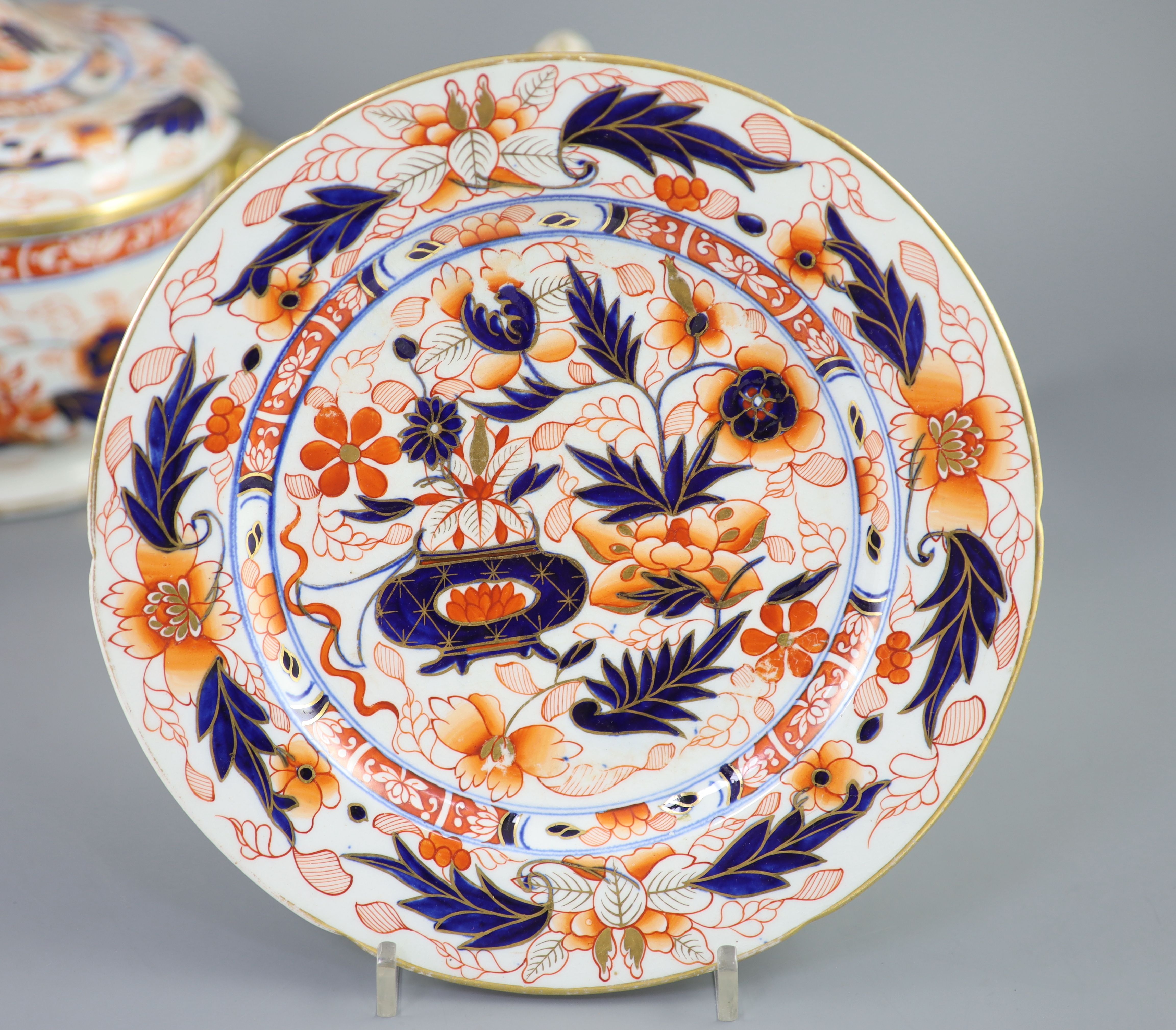 An extensive Coalport Imari pattern dinner service, c.1820,